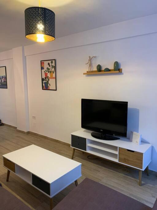 Ideal Apartamento En El Barrio De Las Delicias Málaga Esterno foto