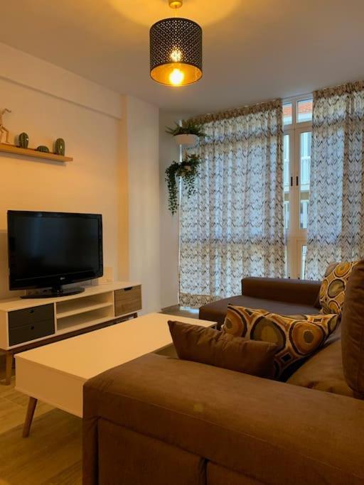 Ideal Apartamento En El Barrio De Las Delicias Málaga Esterno foto